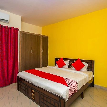 Hotel Oyo 16500 Airport Royal Comforts Yelahanka Esterno foto