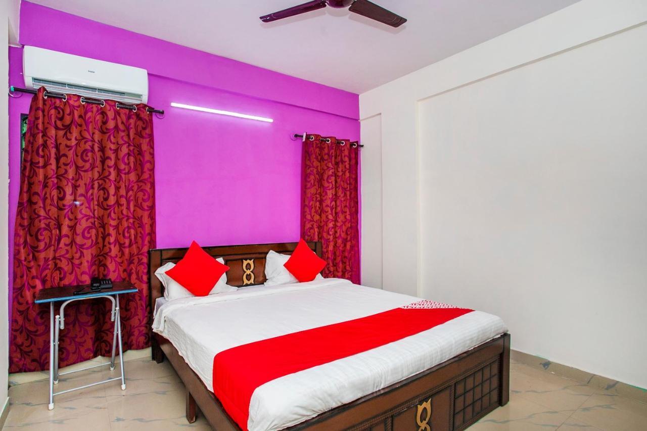 Hotel Oyo 16500 Airport Royal Comforts Yelahanka Esterno foto