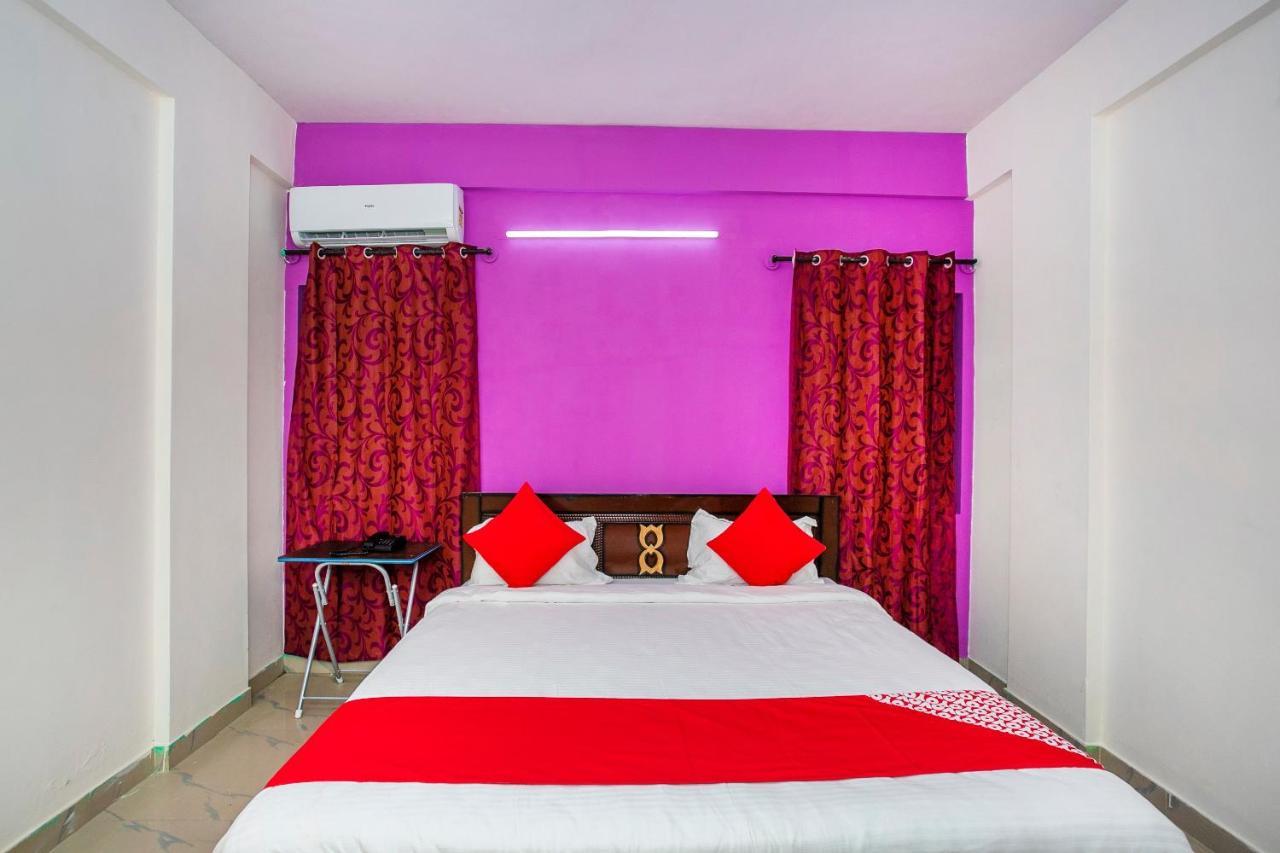 Hotel Oyo 16500 Airport Royal Comforts Yelahanka Esterno foto